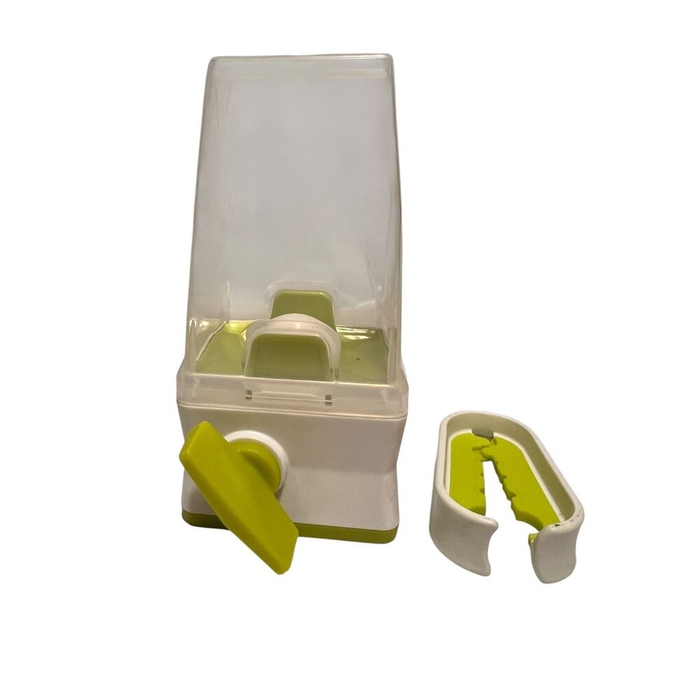 Pampered Chef Herb Mill and Herb Stripper - Picture 2 of 3